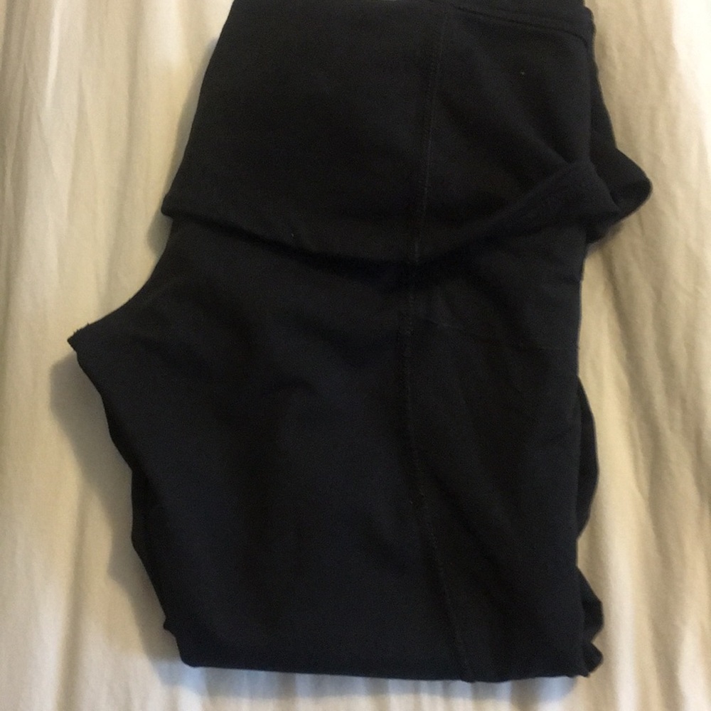 Lululemon rights with side pockets